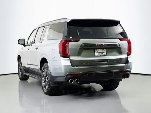Used 2024 GMC Yukon XL AT4 w/ Technology Package image 5