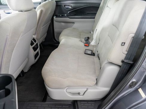 Used 2016 Honda Pilot LX image 11