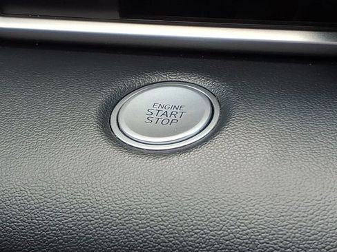 Used 2023 Hyundai Elantra SEL FWD image 23