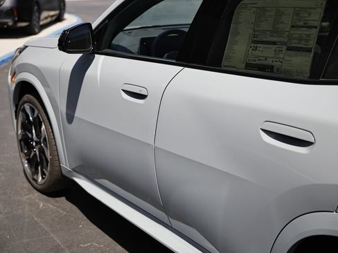New 2026 BMW X2 xDrive28i w/ Technology Package AWD/4WD image 8