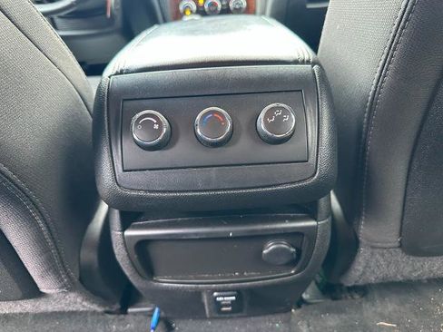 Used 2014 Chevrolet Traverse LT AWD/4WD image 20