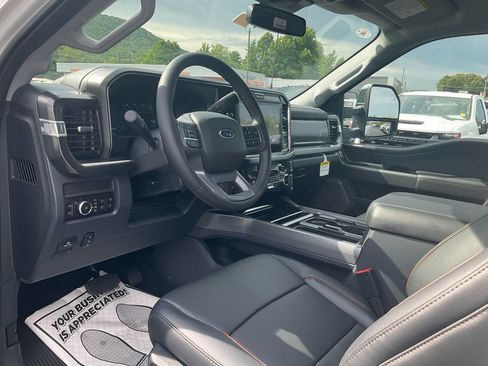 New 2026 Ford F250 Lariat AWD/4WD image 15