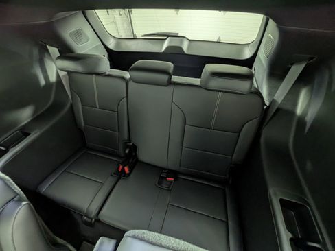 New 2026 GMC Acadia Elevation image 34