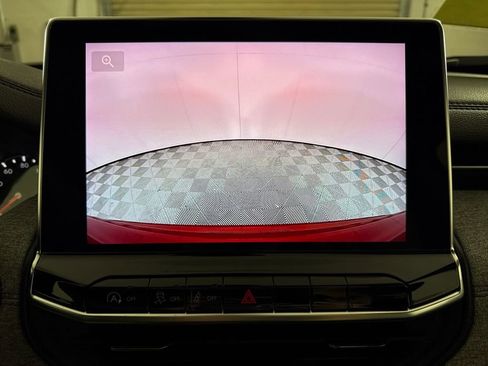 Used 2024 Jeep Compass Sport image 15