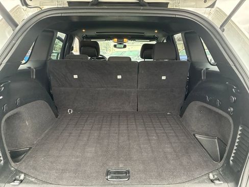 Used 2018 Jeep Grand Cherokee Laredo image 23