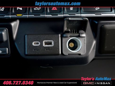 Used 2021 Chevrolet Silverado 2500 LT w/ Convenience Package AWD/4WD image 17