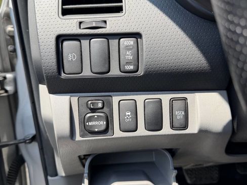 Used 2010 Toyota Tacoma 4x4 Double Cab image 24
