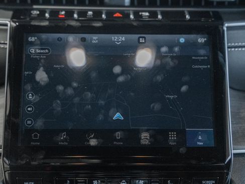 New 2025 Jeep Grand Cherokee L Limited w/ Luxury Tech Group II image 21