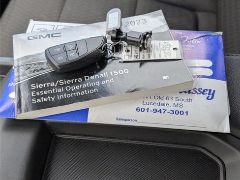 Used 2023 GMC Sierra 1500 Elevation image 20
