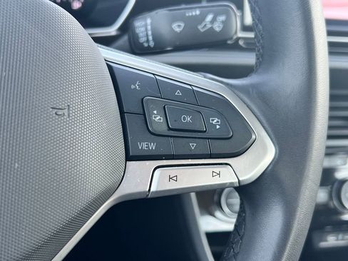 Used 2024 Volkswagen Jetta SE image 21