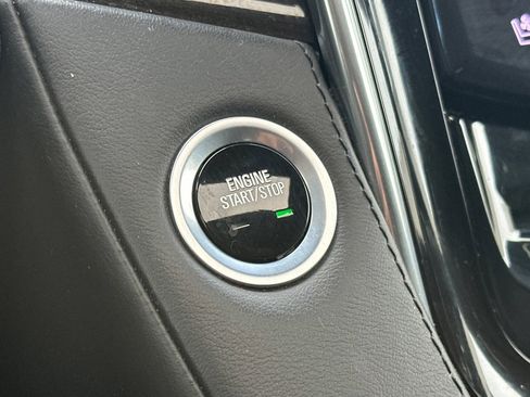 Used 2017 Cadillac Escalade ESV Platinum image 35