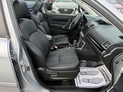 Used 2018 Subaru Forester 2.5i Touring AWD/4WD image 14