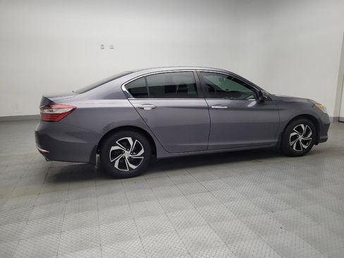 Used 2017 Honda Accord LX image 10