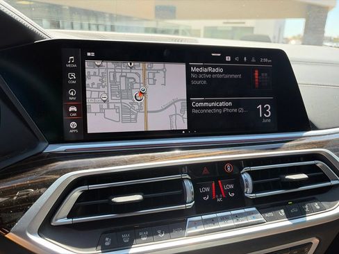 Used 2020 BMW X7 xDrive40i w/ Premium Package AWD/4WD image 8