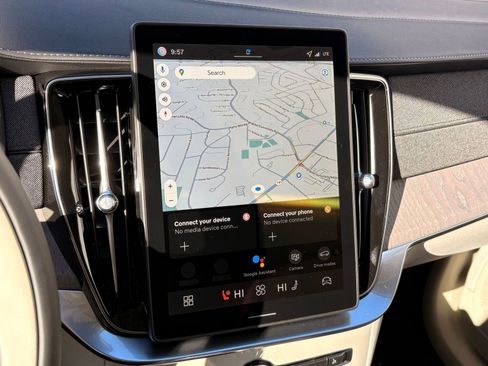 New 2026 Volvo XC90 B6 Ultra image 28