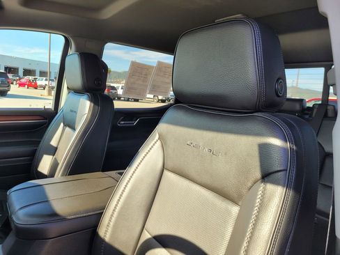 Used 2024 GMC Sierra 1500 Denali image 16