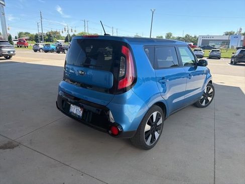Used 2016 Kia Soul + w/ Designer's Package FWD image 5