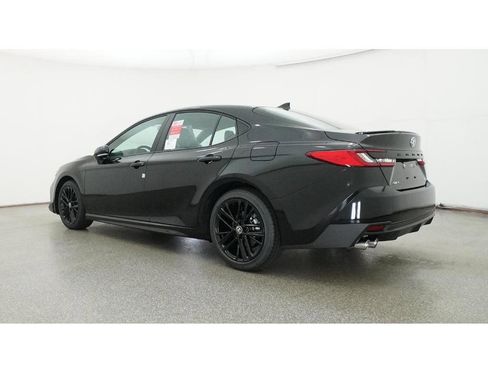 New 2026 Toyota Camry SE image 21