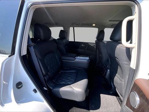 Used 2024 Nissan Armada Platinum w/ Captain's Chairs Package AWD/4WD image 23