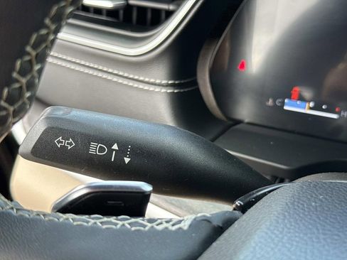 Used 2023 Jeep Grand Cherokee Limited w/ Luxury Tech Group II RWD image 41