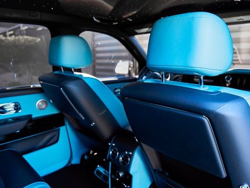 Used 2025 Rolls-Royce Cullinan image 43