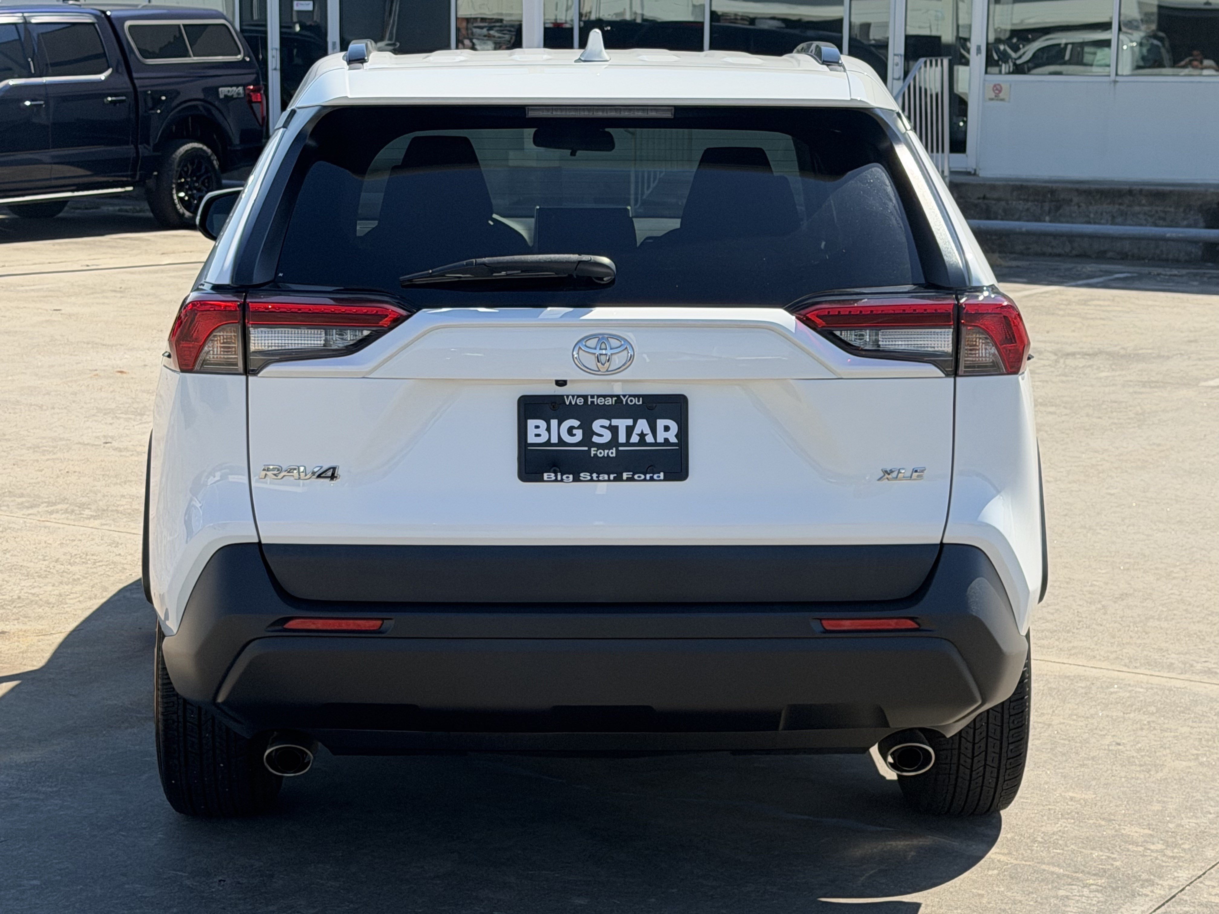 Used 2023 Toyota RAV4 XLE FWD image 9