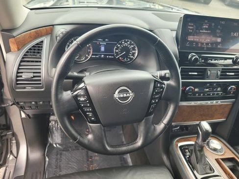 Used 2024 Nissan Armada SL image 30
