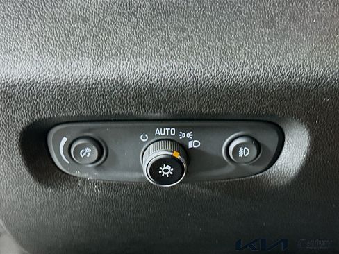Used 2018 Chevrolet Traverse High Country AWD/4WD image 10