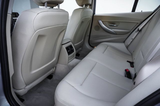 Used 2014 BMW 320i Sedan RWD image 17