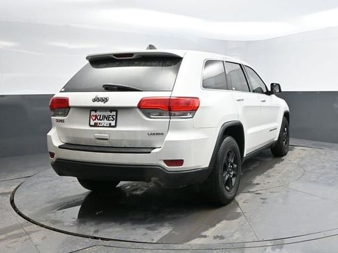 Used 2016 Jeep Grand Cherokee Laredo image 9