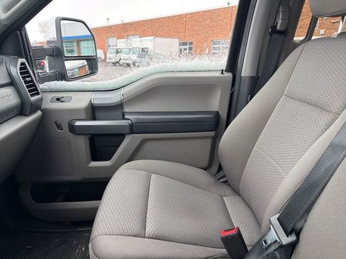 Used 2022 Ford F250 XLT w/ XLT Premium Package image 11