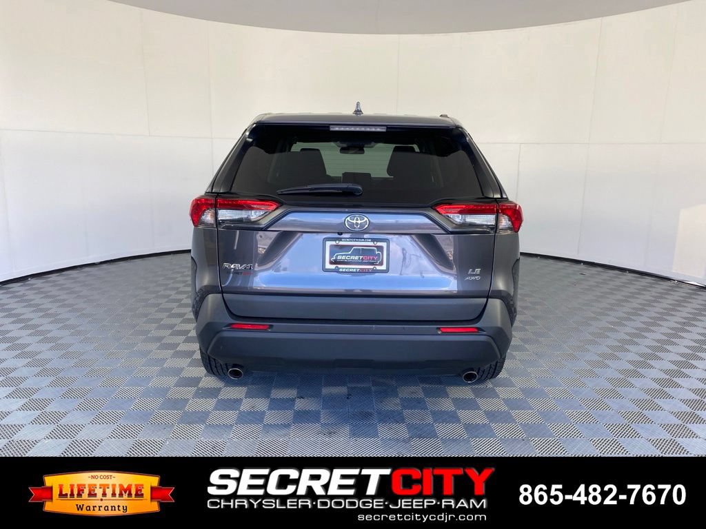 Used 2023 Toyota RAV4 LE AWD/4WD image 6