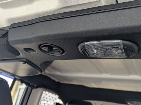 Used 2018 Jeep Wrangler Unlimited Sport AWD/4WD image 25