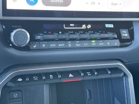 New 2026 Toyota Sequoia Platinum image 23