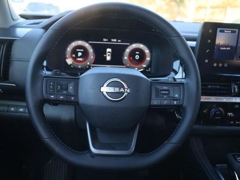 New 2026 Nissan Pathfinder SL AWD/4WD image 8