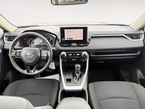 Used 2025 Toyota RAV4 LE AWD/4WD image 10