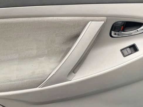 Used 2007 Toyota Camry CE FWD image 10