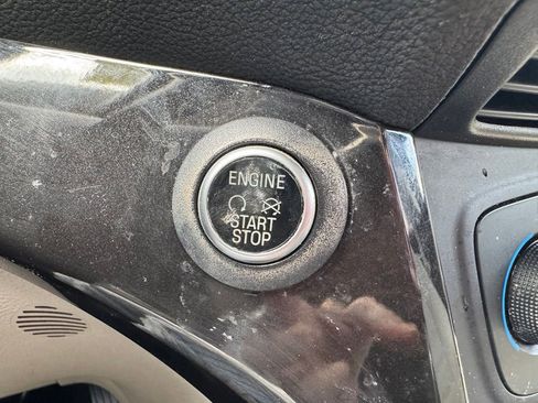 Used 2017 Ford Escape Titanium FWD image 30
