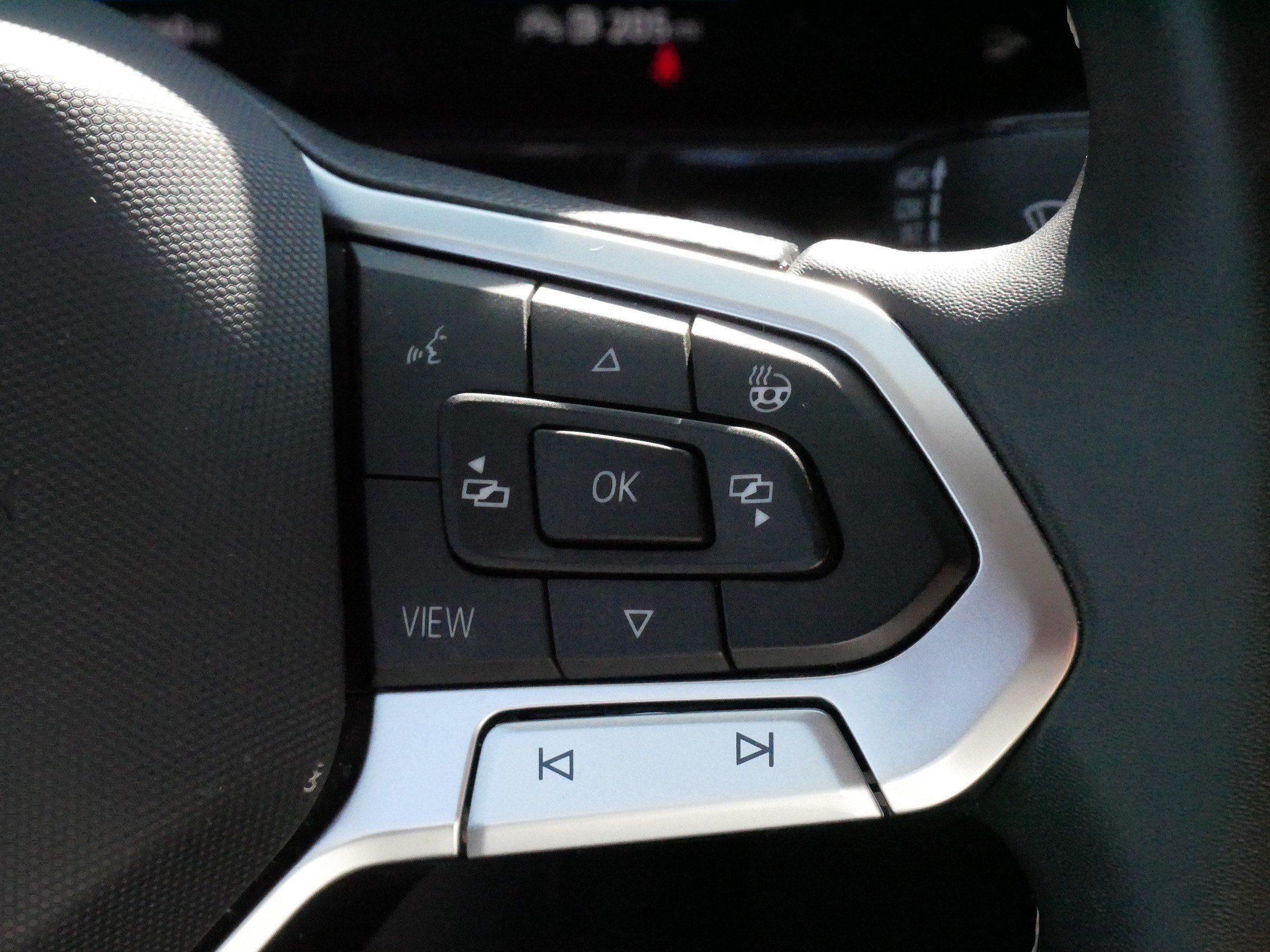 Certified 2023 Volkswagen Taos S AWD/4WD image 25