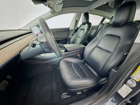 Used 2019 Tesla Model 3 Standard Range RWD image 13