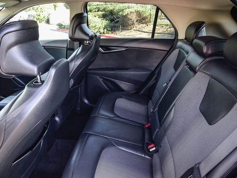 Used 2023 Kia Niro EX Touring image 22