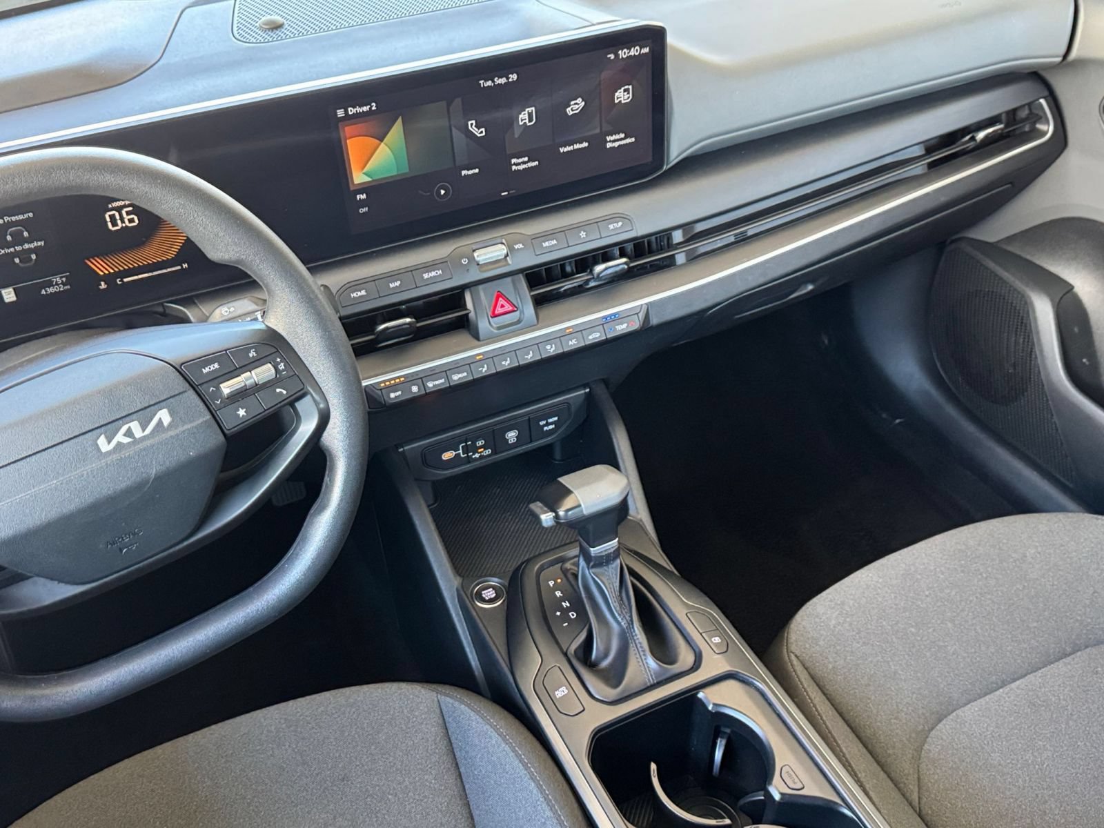 Used 2025 Kia K4 FWD image 19