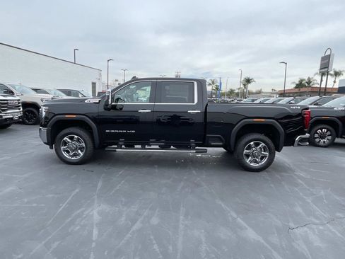 New 2026 GMC Sierra 3500 SLT w/ SLT Premium Package AWD/4WD image 8