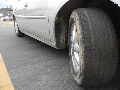 Used 2006 Buick LaCrosse CXL w/ Driver Confidence Package FWD image 20