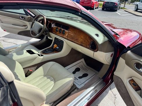 Used 1998 Jaguar XK8 Convertible image 7