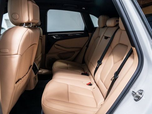 New 2026 Porsche Macan image 27