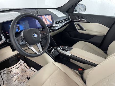 Certified 2024 BMW X1 xDrive28i w/ Technology Package image 11