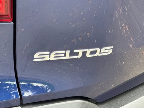 Used 2025 Kia Seltos LX image 37
