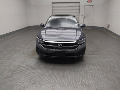 Used 2024 Volkswagen Jetta SE FWD image 15