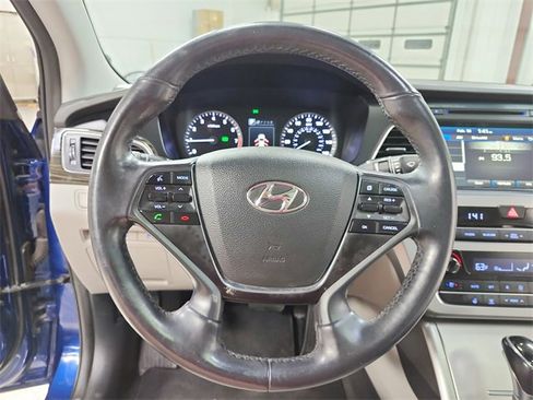 Used 2016 Hyundai Sonata Limited w/ Option Group 04 image 24